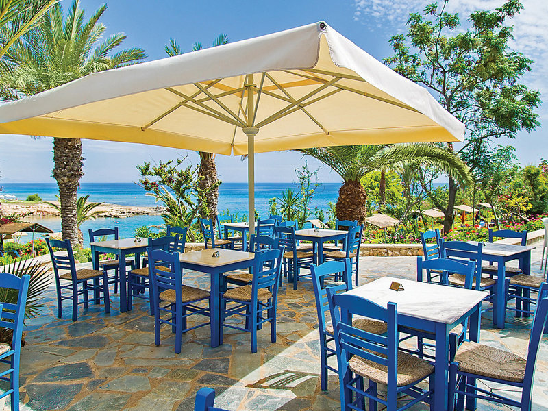 Crystal Springs Beach Hotel 8