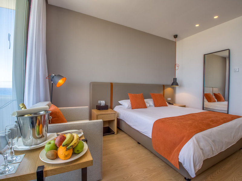 Crystal Springs Beach Hotel 27