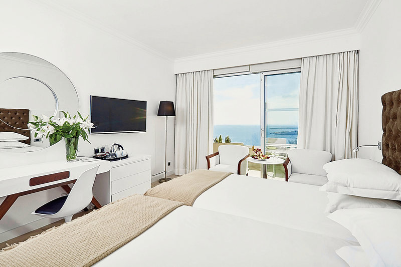 Grecian Park 3 - Room Example