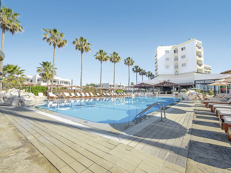 Pavlo Napa Beach 2