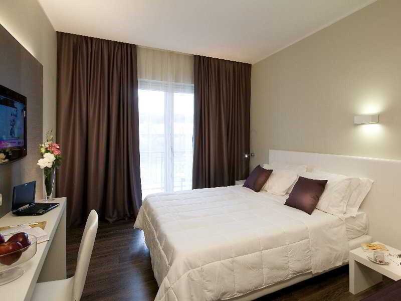 Golden Tulip Rome Airport Isola Sacra 46
