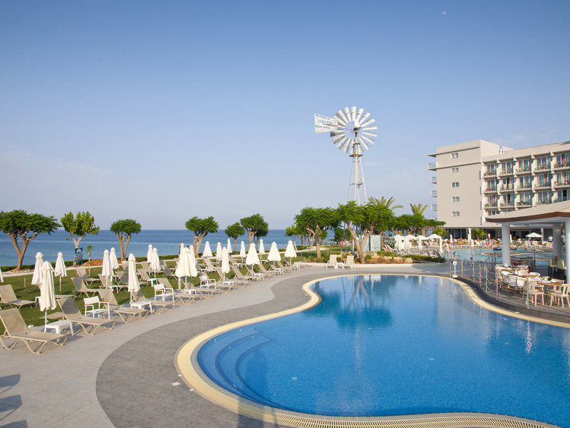 Pernera Beach Hotel 6