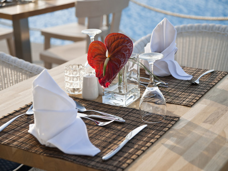 Pernera Beach Hotel 12