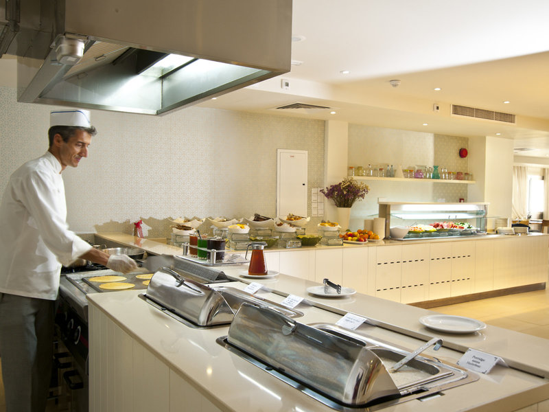 Pernera Beach Hotel 14