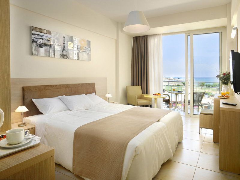 Pernera Beach Hotel 22