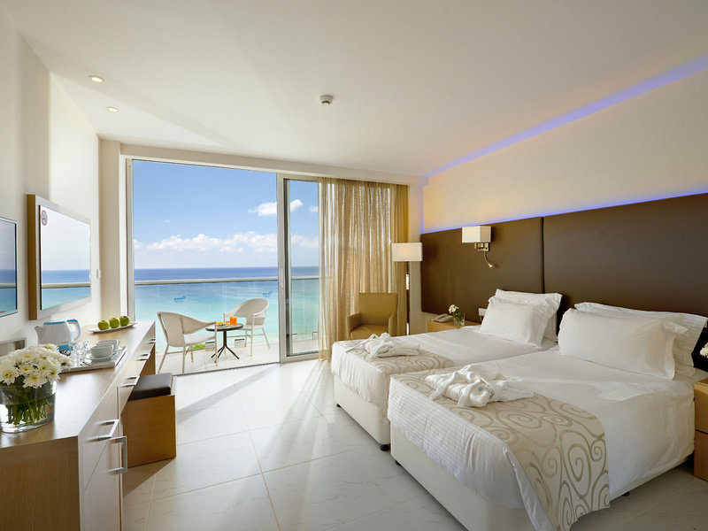 Pernera Beach Hotel 23