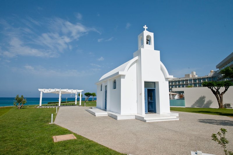 Pernera Beach Hotel 15