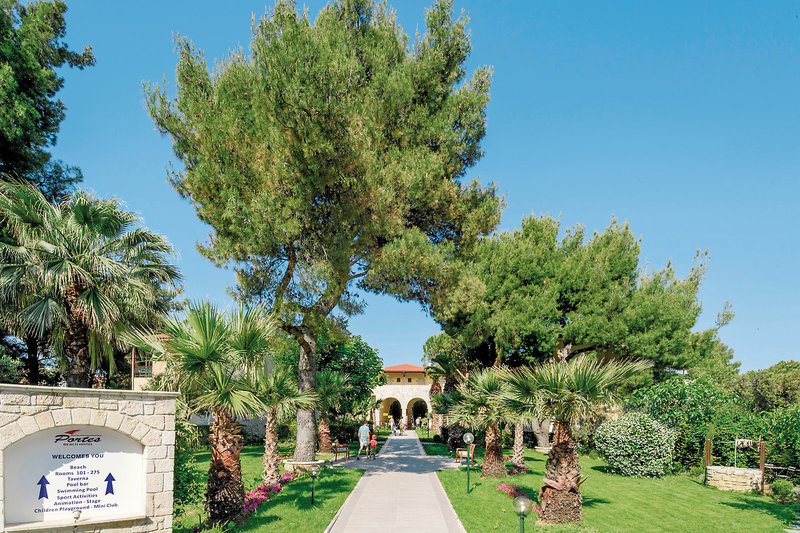 Portes Beach Hotel 5