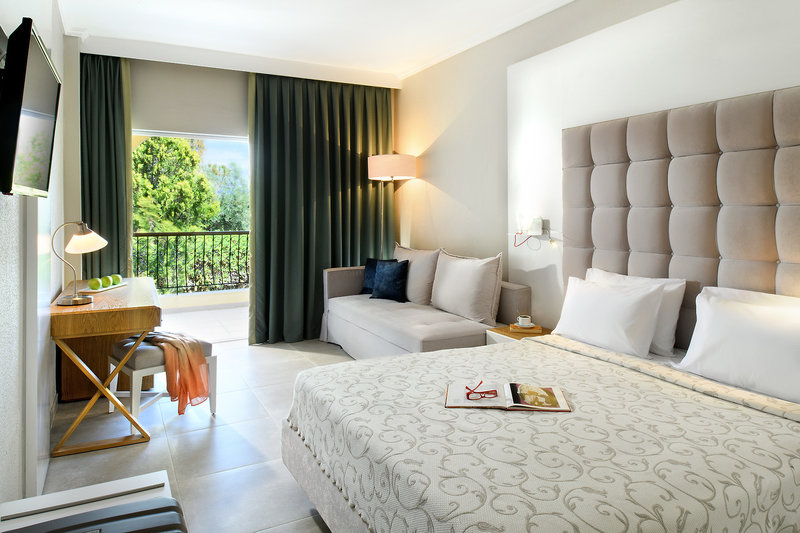 Portes Beach Hotel 10
