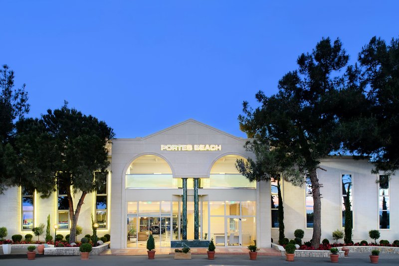 Portes Beach 9 - Exterior