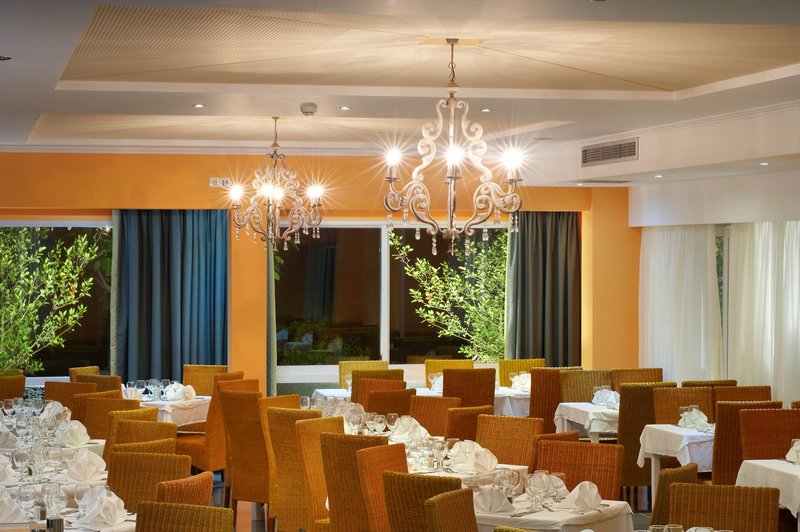 Portes Beach 14 - Restaurant