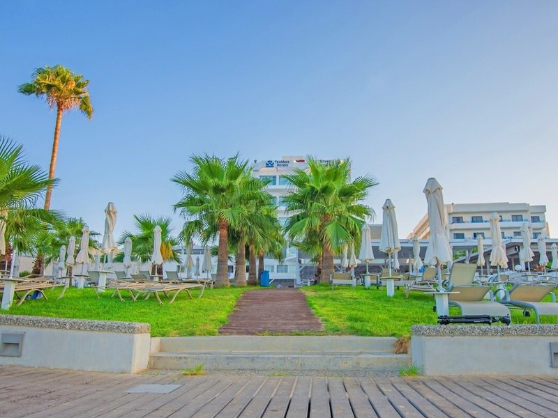Silver Sands Beach Hotel 6