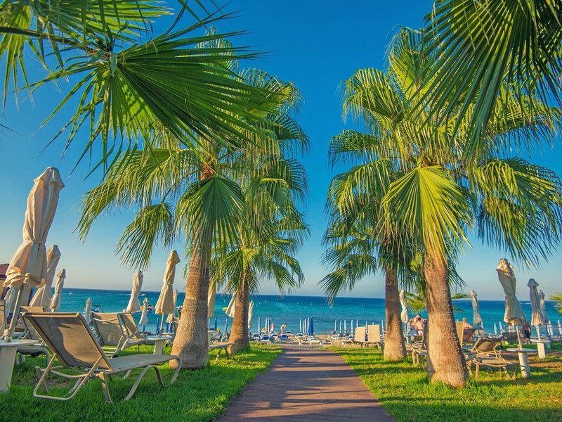Silver Sands Beach Hotel 7