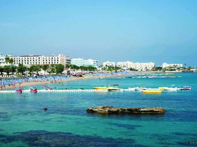 Silver Sands Beach Hotel 9