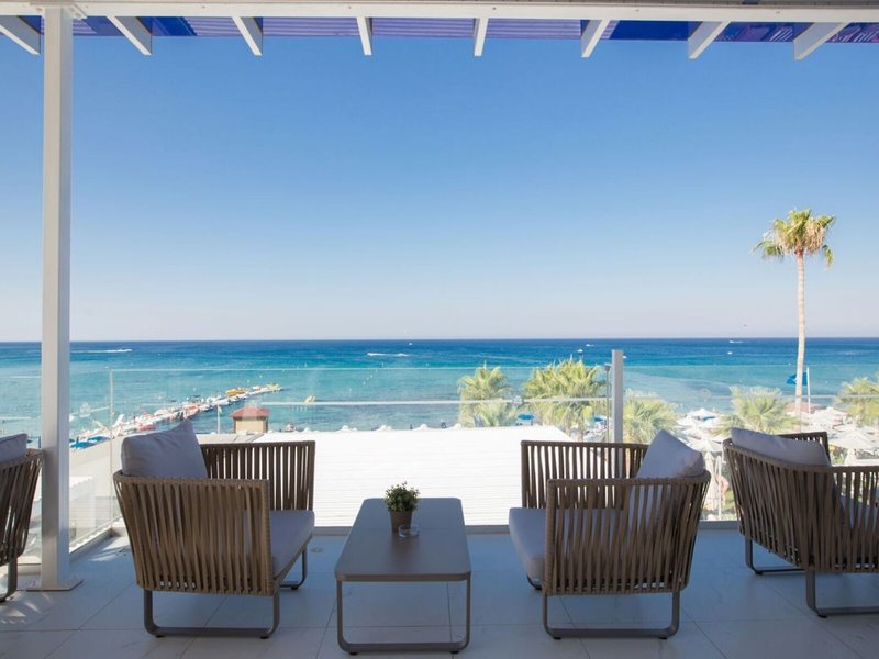Silver Sands Beach Hotel 12