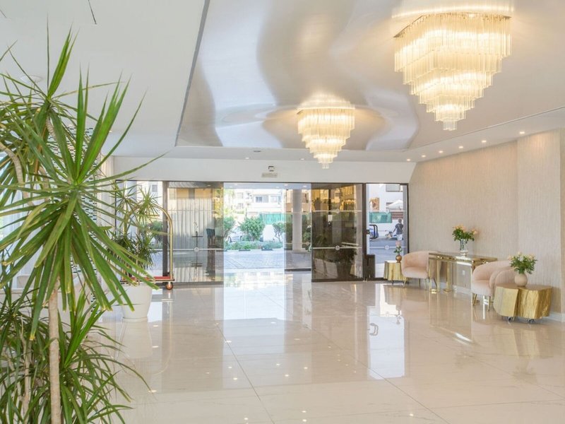 Silver Sands Beach Hotel 26