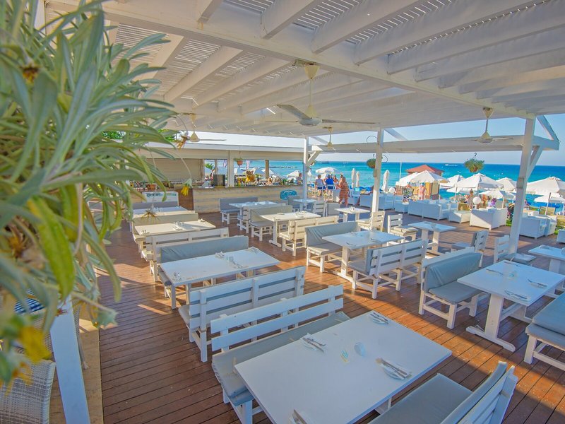 Silver Sands Beach Hotel 31