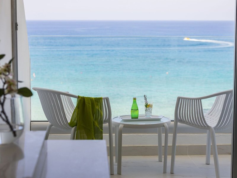 Silver Sands Beach Hotel 32