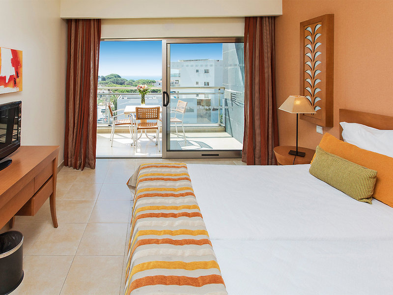 Alfagar Alto Da Colina 3 - Room Example