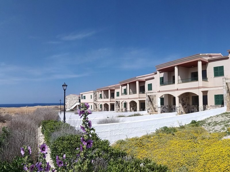 Apartamentos Cabo de Baños by Mij 2