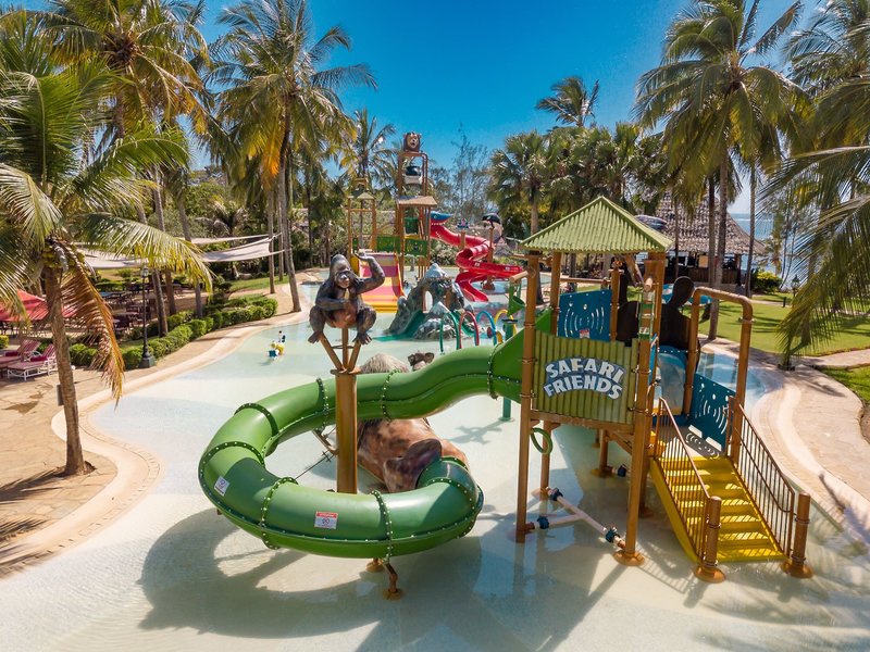 PrideInn Paradise Beach Resort 31
