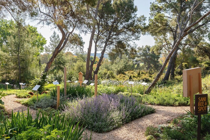 Porto Sani 28