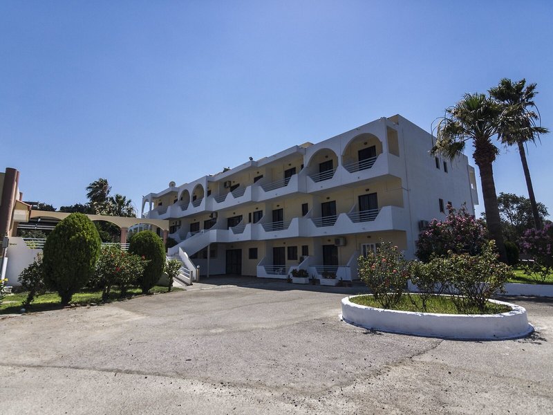 Tivoli Hotel & Apartments 3