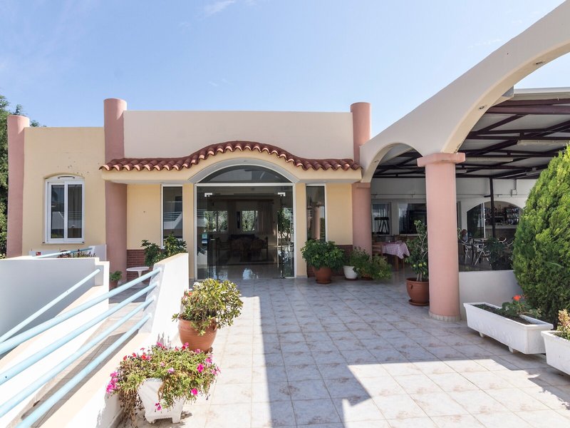 Tivoli Hotel & Apartments 4