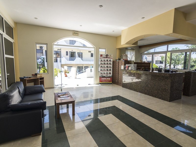 Tivoli Hotel & Apartments 22