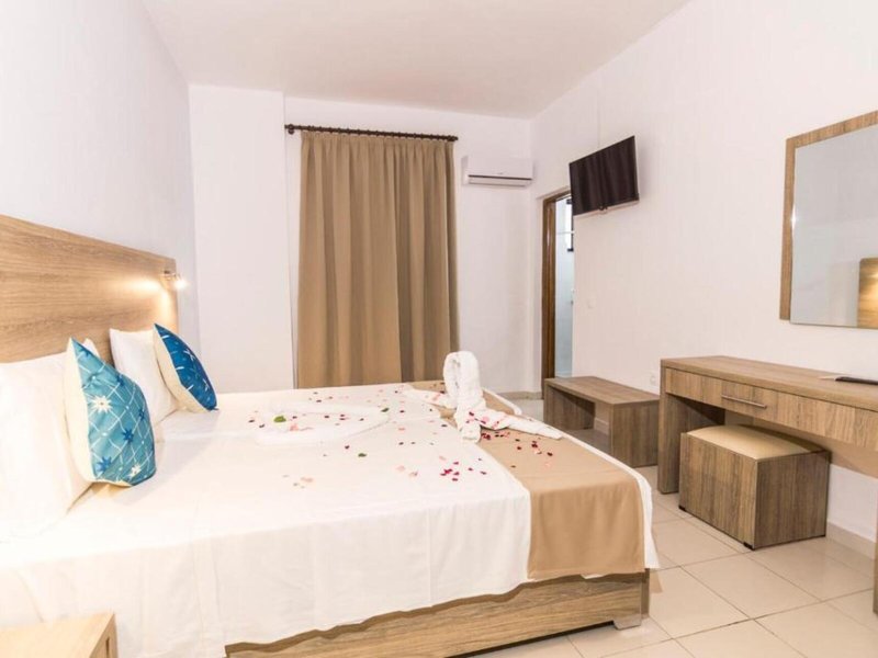 Tivoli Hotel & Apartments 37