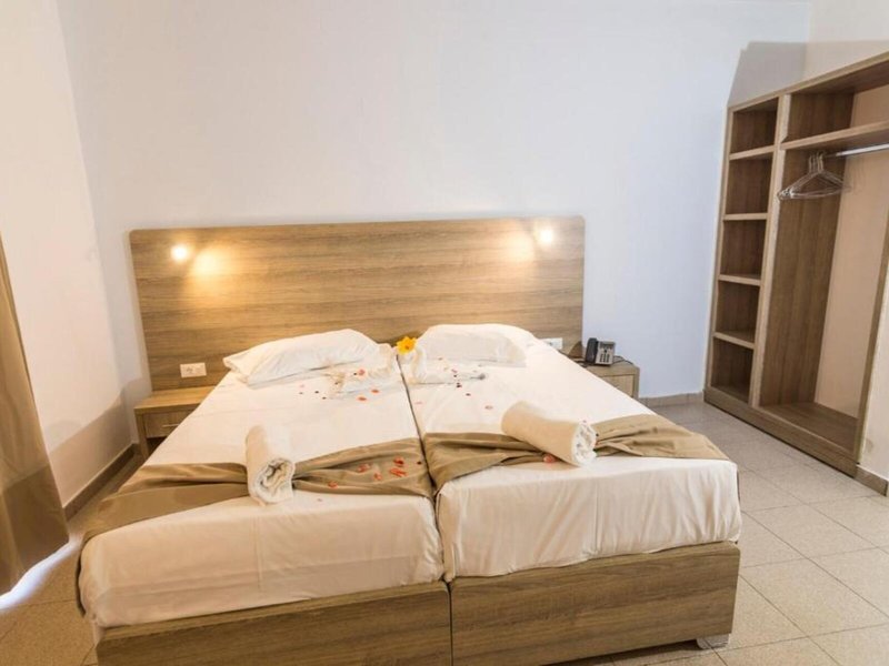 Tivoli Hotel & Apartments 39