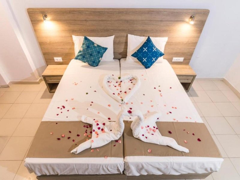 Tivoli Hotel & Apartments 44