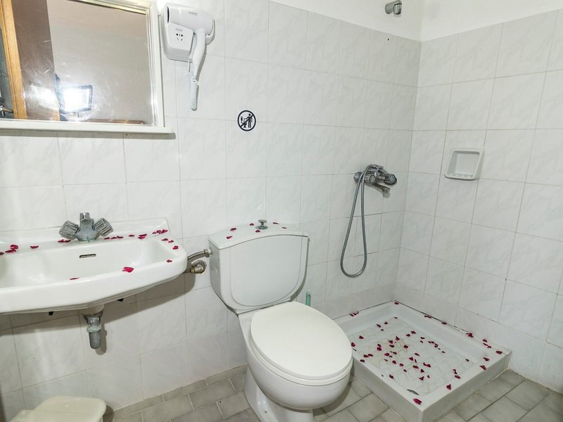 Tivoli Hotel & Apartments 49
