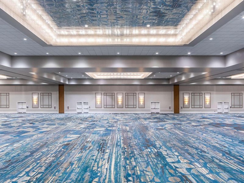 Rosen Centre Hotel 9