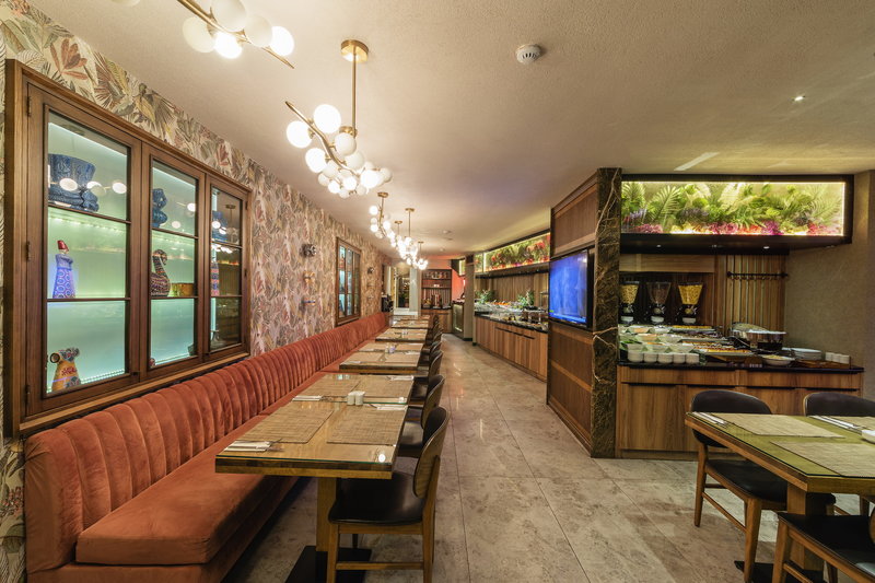 Ayramin Deluxe Hotel 6