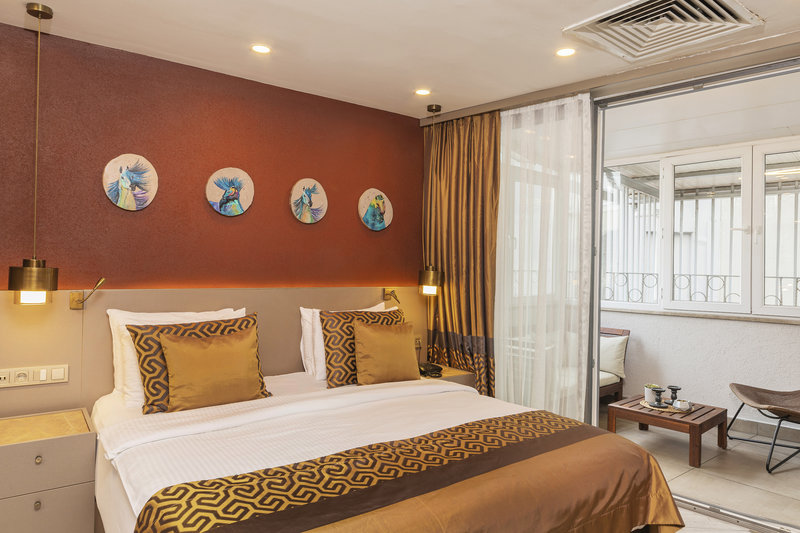 Ayramin Deluxe Hotel 13