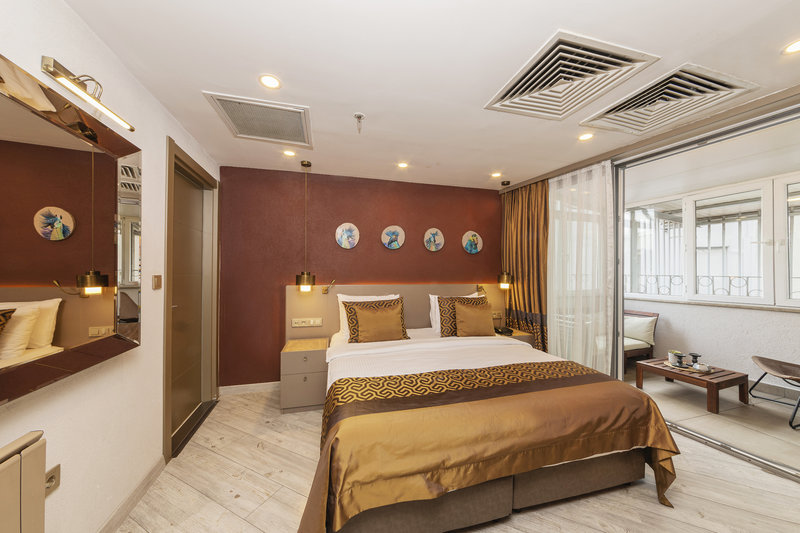 Ayramin Deluxe Hotel 14