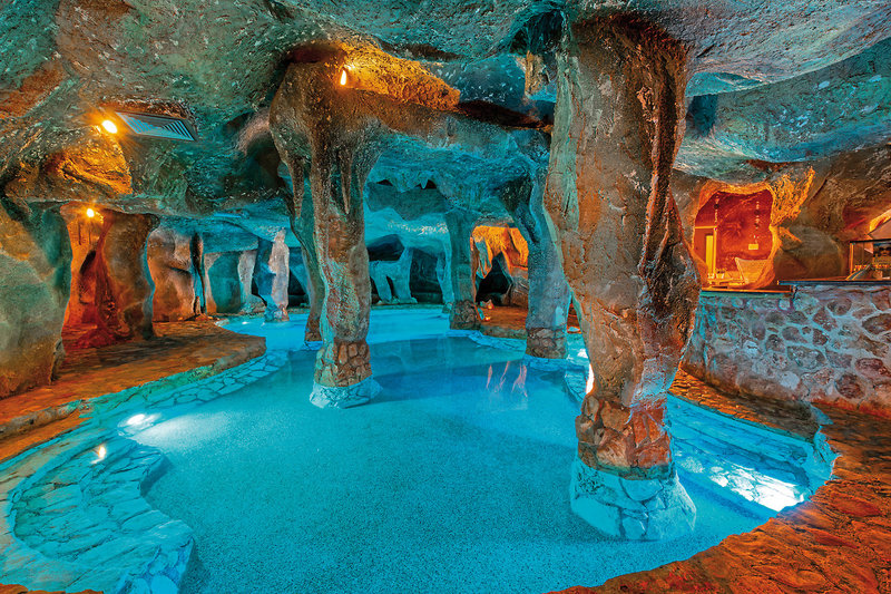 Malama Beach Holiday Village 22 - Indoor Pool