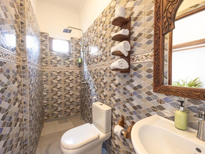 Shaba Boutique Hotel 30 - Bathroom Example