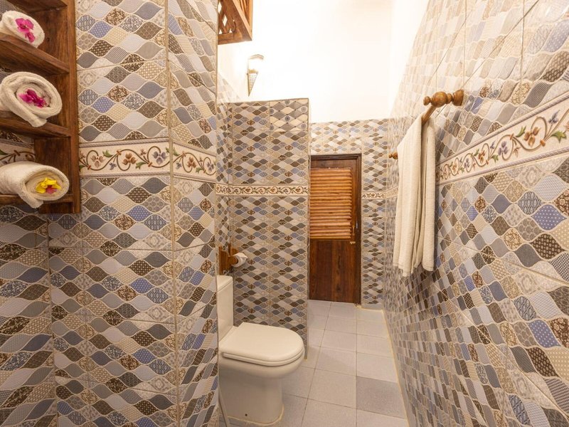 Shaba Boutique Hotel 32 - Bathroom Example