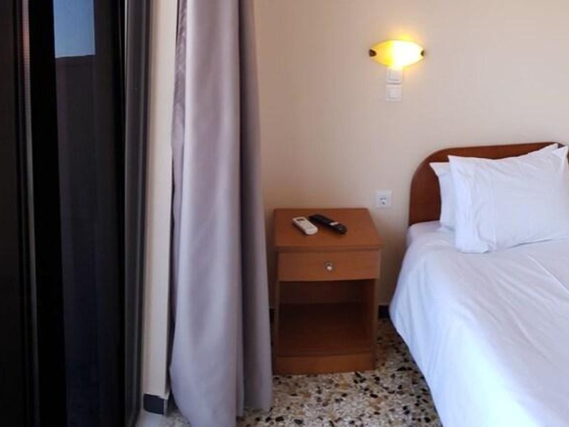 Anetis Beach Hotel 5