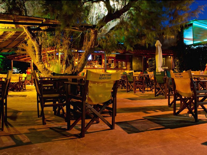 Anetis Beach Hotel 28