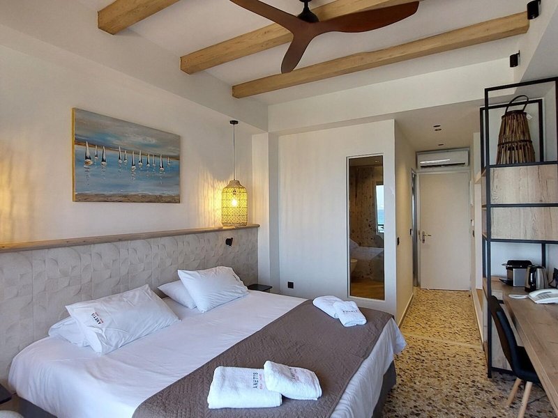 Anetis Beach Hotel 29