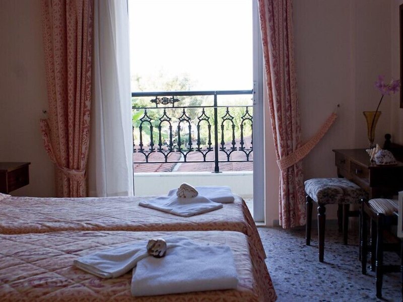 Anetis Beach Hotel 34