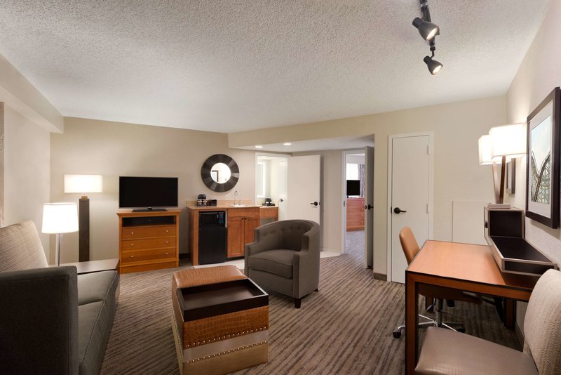 Embassy Suites by Hilton Orlando International Drive ICON Park 36