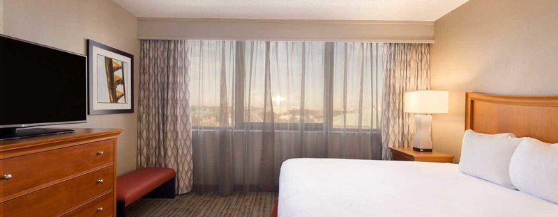 Embassy Suites by Hilton Orlando International Drive ICON Park 45