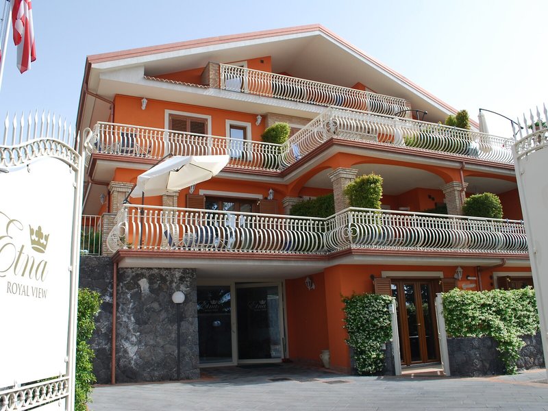 Etna Royal View 3