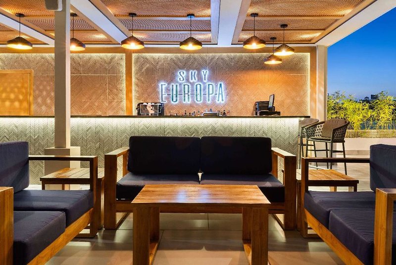 Gran Hotel Europa Santo Domingo, Trademark by Wyndham 4