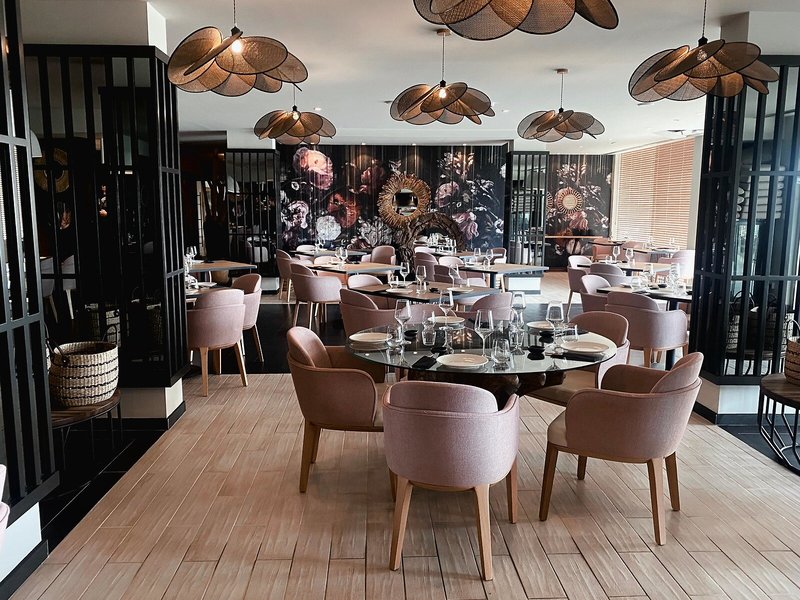 The Royal Apollonia Beach Hotel 25 - Restaurant