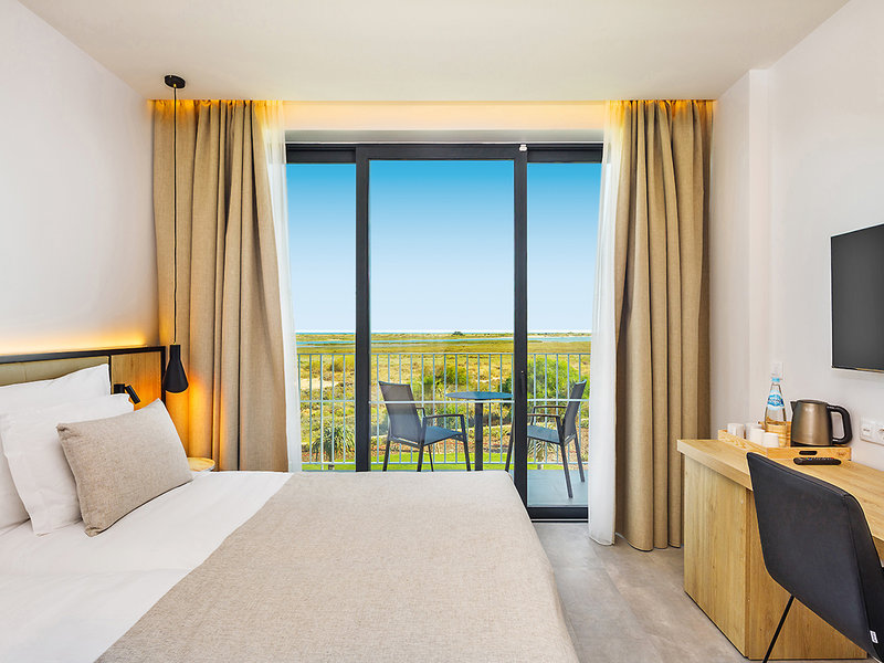 Cabanas Park Resort 10